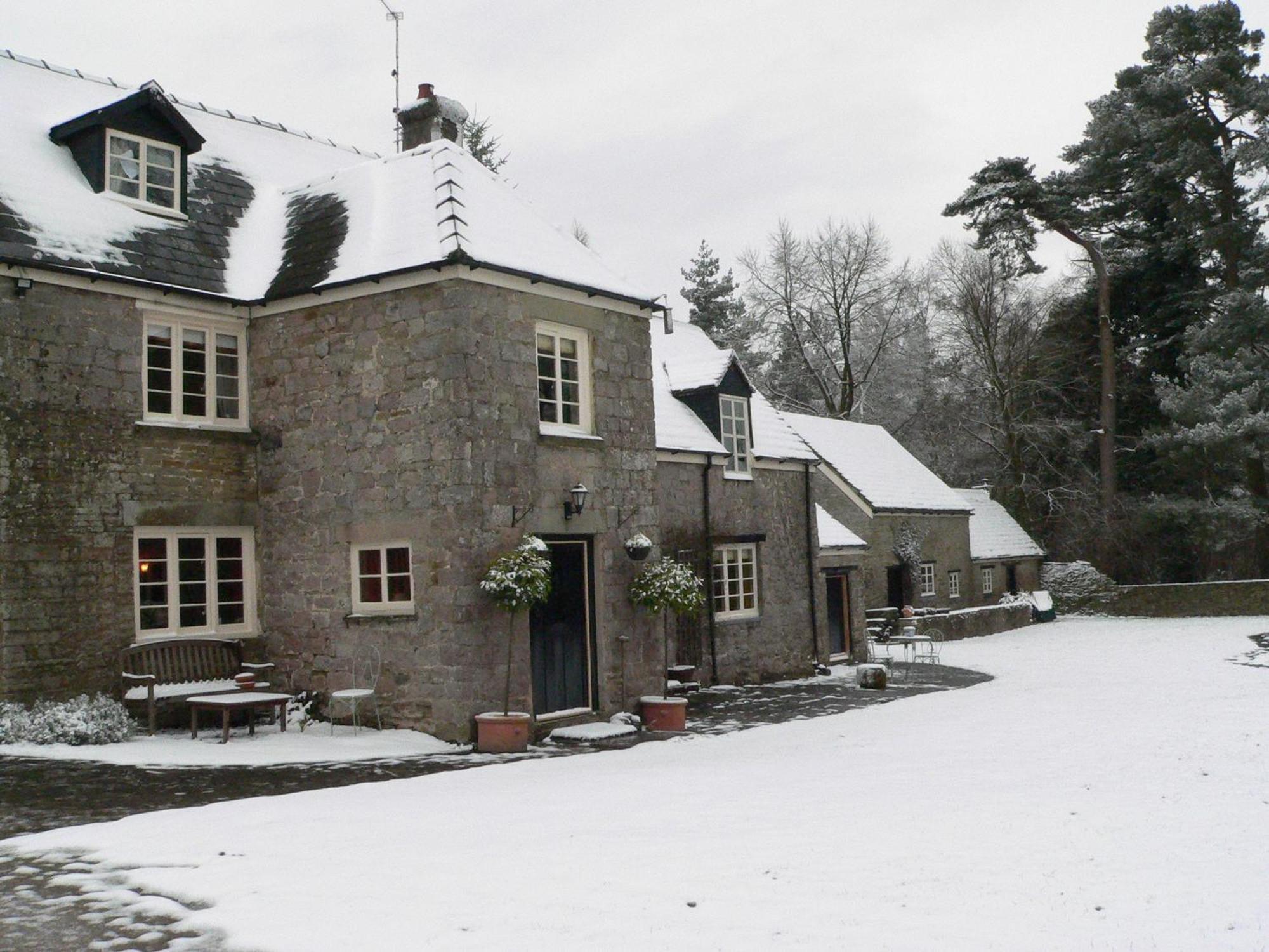 Danby Lodge Lydney Bagian luar foto