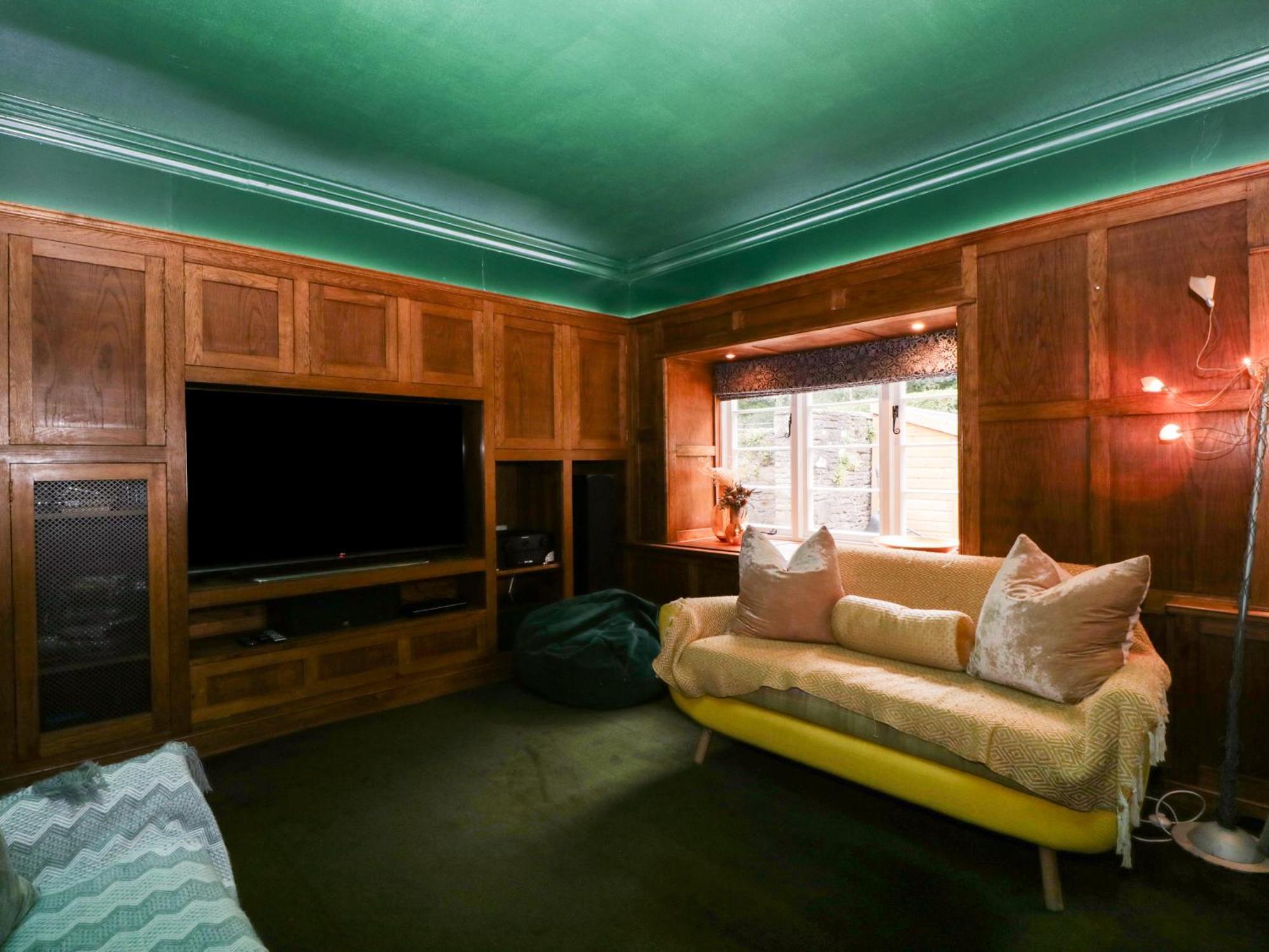 Danby Lodge Lydney Bagian luar foto