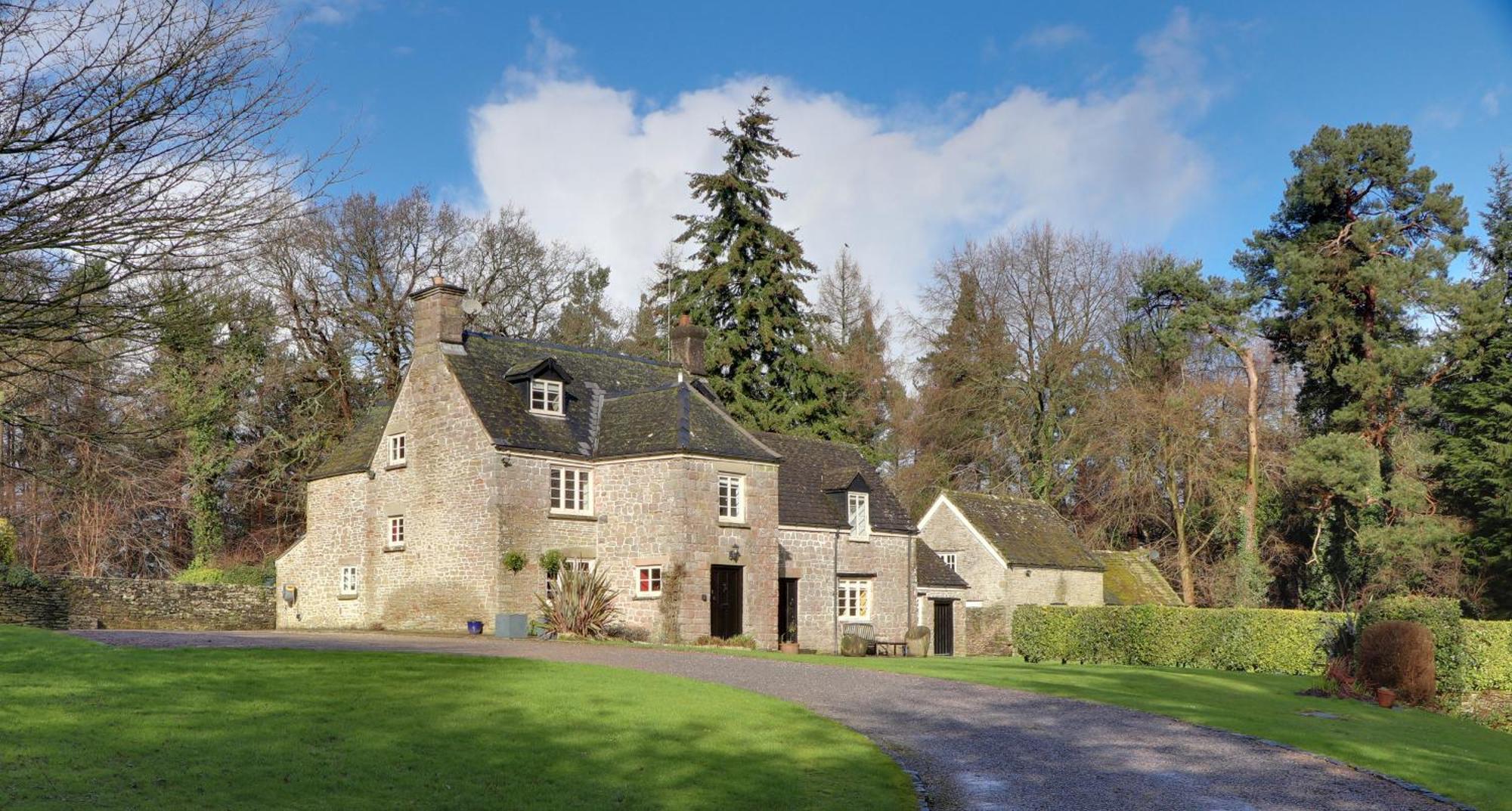 Danby Lodge Lydney Bagian luar foto